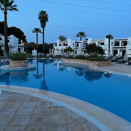 Lovely 2 Bedroom Inside A In بيت للعطل