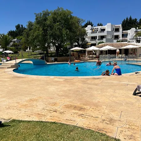 Lovely 2 Bedroom Inside A In بيت للعطل
