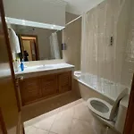 Lovely 2 Bedroom Inside A In بيت للعطل