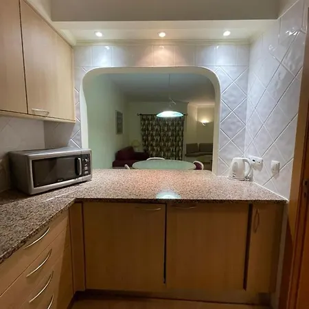 Lovely 2 Bedroom Inside A In 度假居