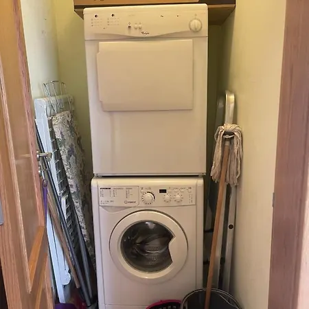 Lovely 2 Bedroom Inside A In