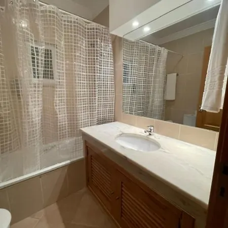 Lovely 2 Bedroom Inside A In *