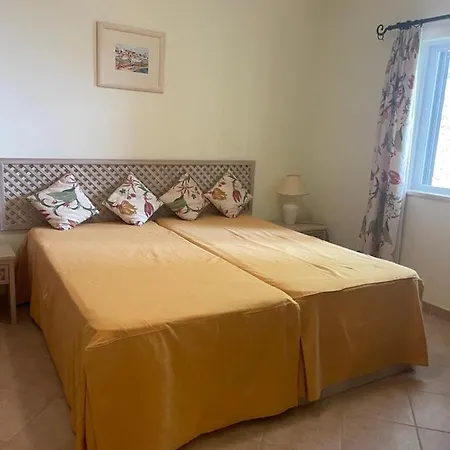 Tatil Evi Lovely 2 Bedroom Inside A In