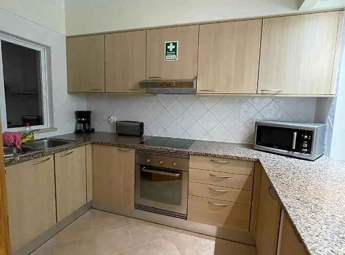 Lovely 2 Bedroom Inside A In *