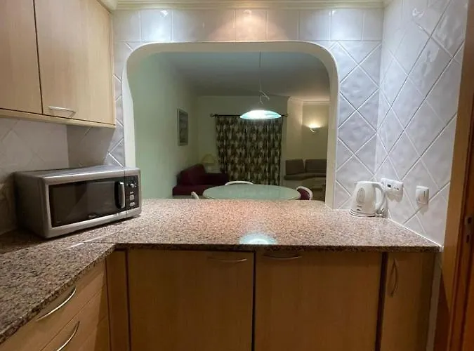 Lovely 2 Bedroom Inside A In 펜션